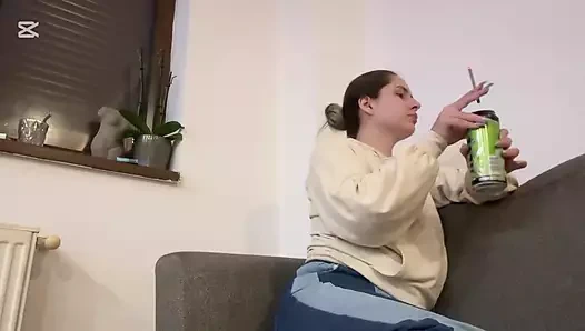 Kanepede tombul osuruyor