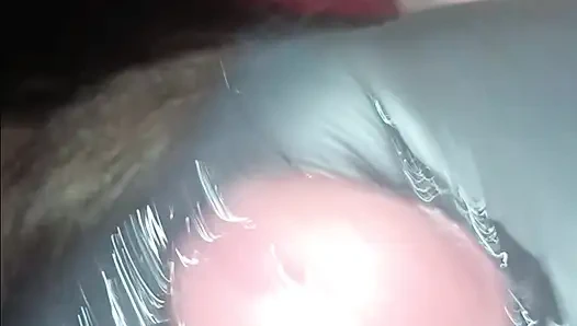 Söyle. Ben bir fahişeyim