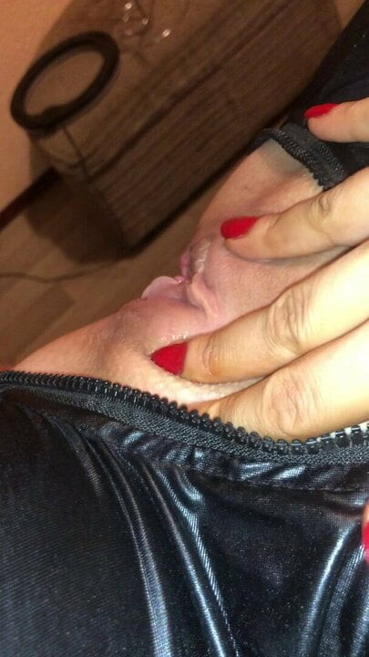 Seksi kedi yalama arasında benim sapıkça karım
