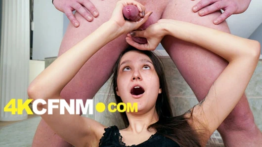 WOW! Yaşlı bir adamı 4kcfnm için boşaltıyorum