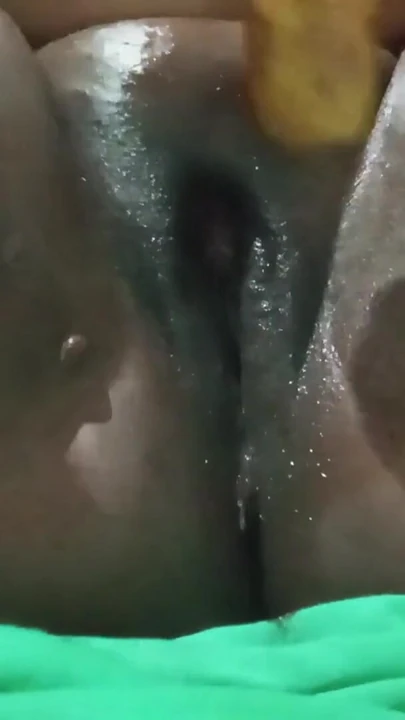 Evangelical housewife cumming with giant banana in her ass | Clip 2