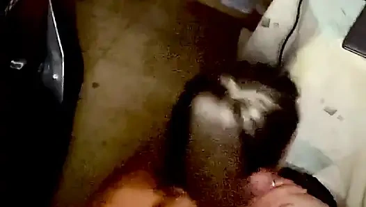 Komşuyla sikişiyor