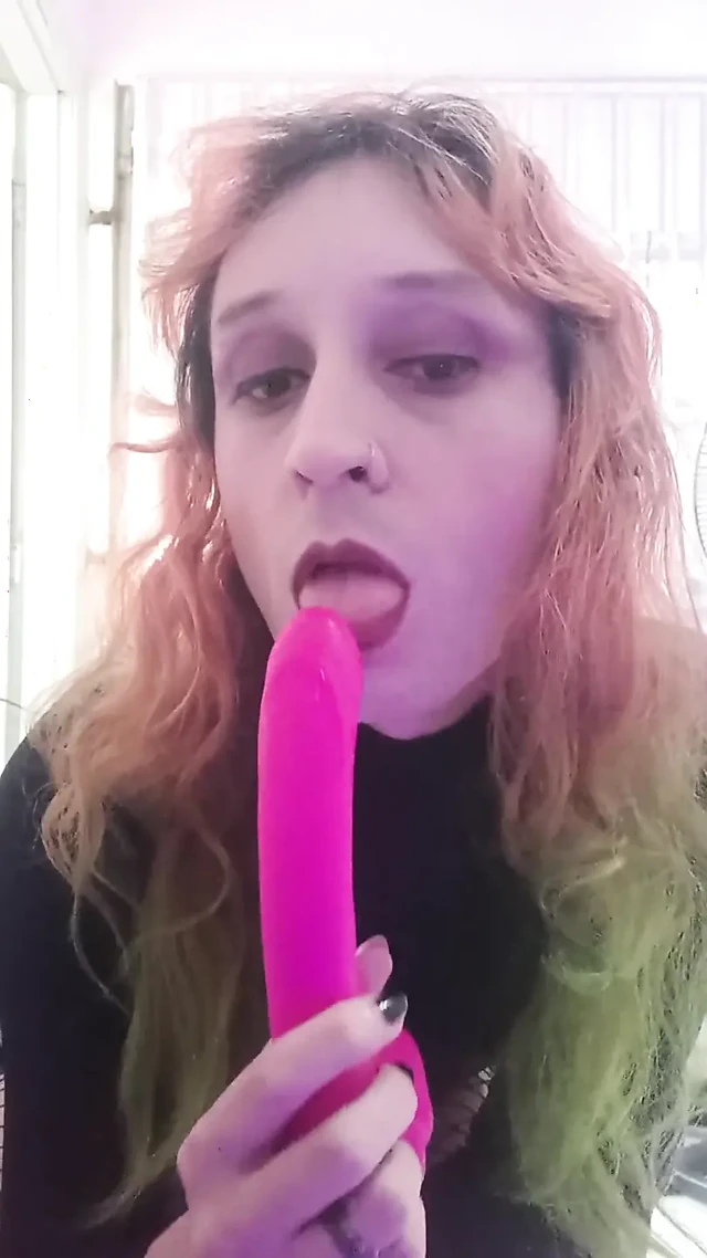 Oyuncak ve Sissyhypno