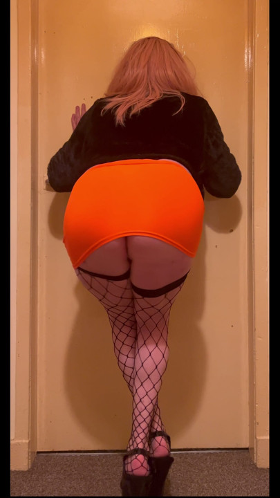 İskoç fabswingers sürtük Natalie Heaven götünü sallıyor