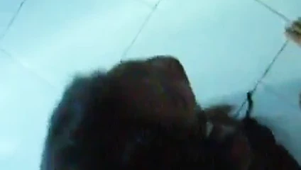 Beni izleyen insanlar gibi