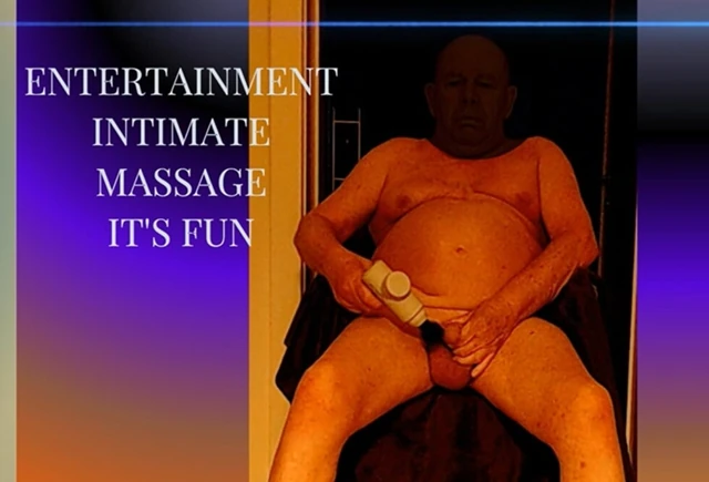 Penis ve vücut masajını içeren birinci sınıf eğlence
