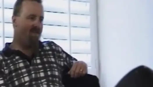 Azgın eş değiştiren evli kadın sikişmeyi seviyor