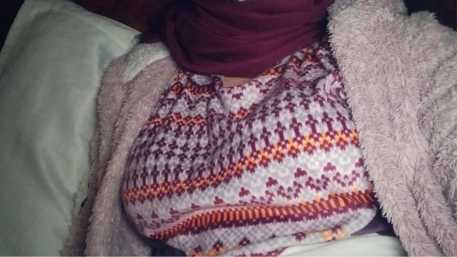 Alexandria'dan Mısırlı bir kadın seks yapmayı seviyor. Benimle seks yapmak ister misin? Büyük penisleri seviyorum