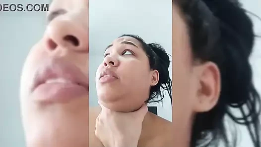 New York'tan 18 yaşındaki esmer büyük sarkık memeler, Amerika Birleşik Devletleri, üvey kardeşinin büyük aletini sikiyor