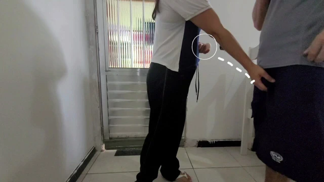 Komşum her zaman benden yumurta istemesi için üvey kızını eve gönderiyor!