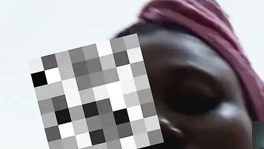 Красивая амаская девушка дези (18+)