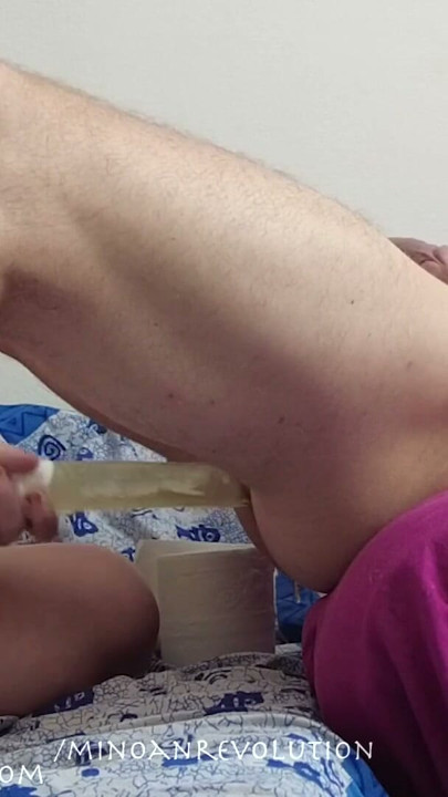16 inçlik anal dildo - hızlı derin karın şişirme - zayıf minyon metres, onun kıçını sikerken tatlı orgazmlara ulaşıyor… | Bölüm 2