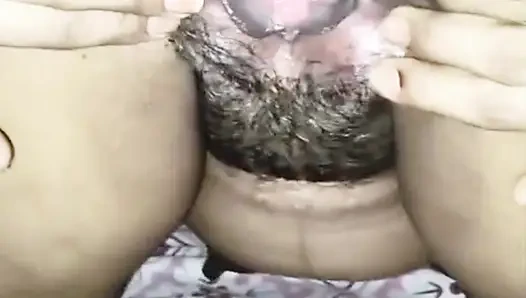 Sezon 179. Komşu üvey kız kardeş erkek arkadaşının önünde amına masterbate yapıyor