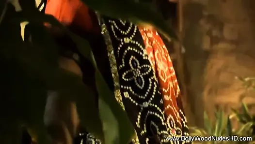 Eğer çıplak Hintlileri seviyorsan