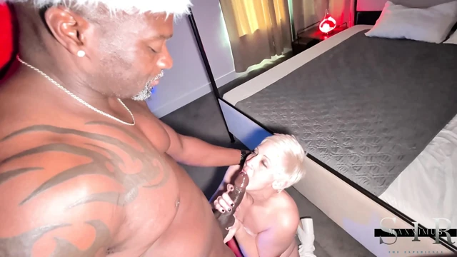 Seksi sarışın Blair Vale'ye deneyim hediyesi bölüm 1