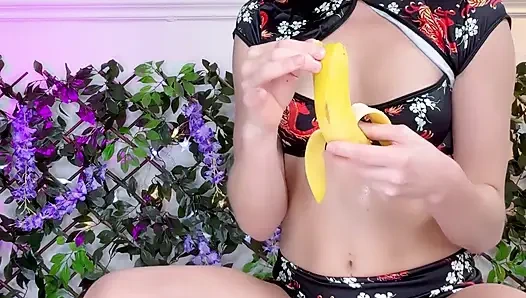 Muz amına yumruk sokma