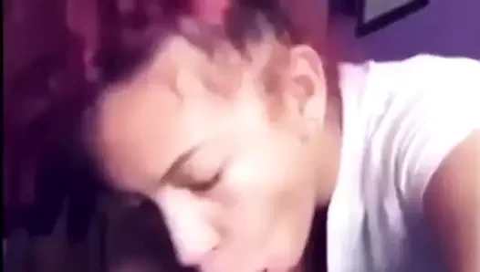 Kız arkadaşım bir