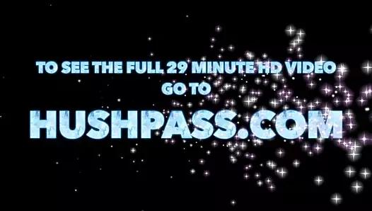 Sevimli genç ilk büyük kalın horoz alır