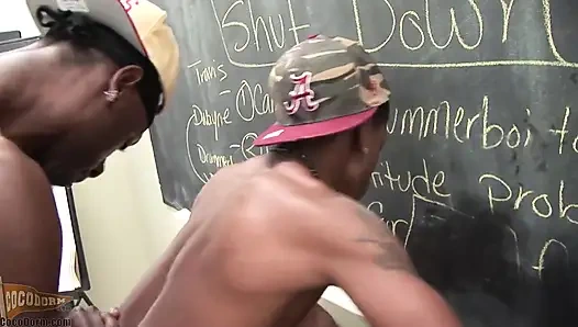 Dewayne King + davulcu boi + davis