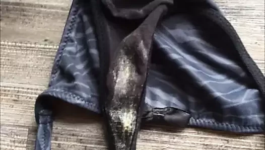 Döl külot ipli voll gespritzt boşalma wank tanga