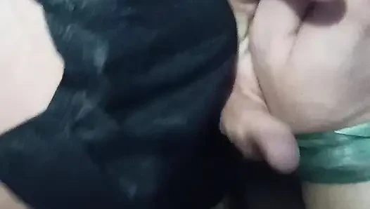 Hintli hamile evli kadın kocası tarafından cezalandırılıyor