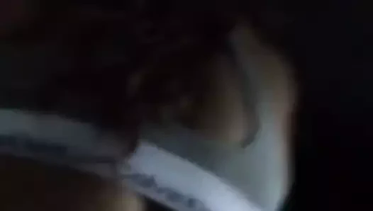 Sarı kaltağım kırbaçla koşuyor