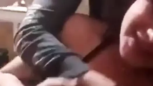 obicha da i gi stiskat