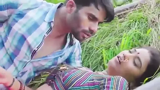 Khet me kari yenge ki chudai