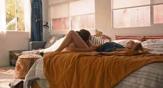 emma roberts amcık yalama sahnesi on scandalplanet.com