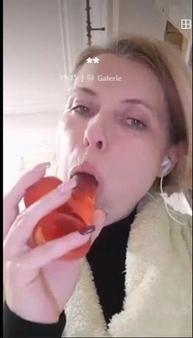 Natalia sazonenko bir oyuncak derin boğaz