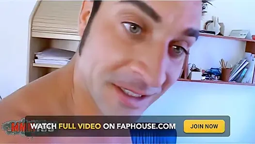 Emy: 2 ateşli lezbiyen kız İspanyol büyük yarakla oynuyor ve sikiliyor