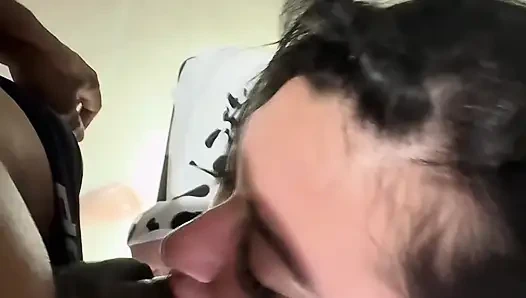 Bu takipçi Rio de Janeiro'dan sadece popomu sikmek için geldi, bana baskı yaptı ve güzelce boşalmamı sağladı