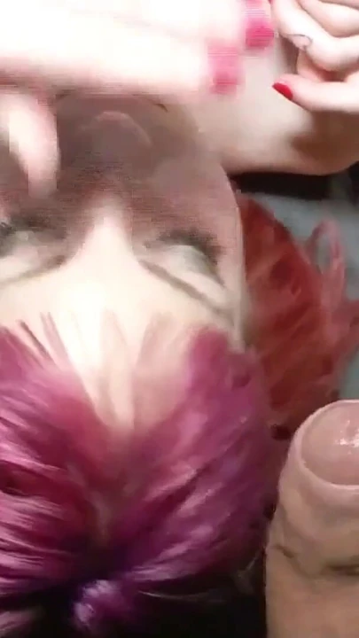 Creampie bukkake Fetiş - minik pembe saçlı Alman genç cora | Klip 3