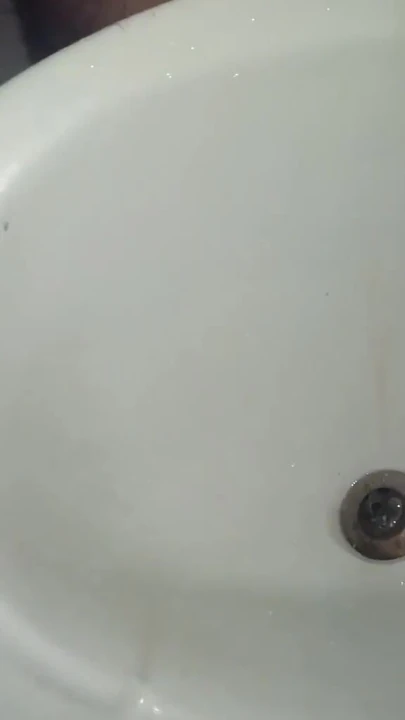 Mere lund se achanak pani nikla masrurbating karte hoey