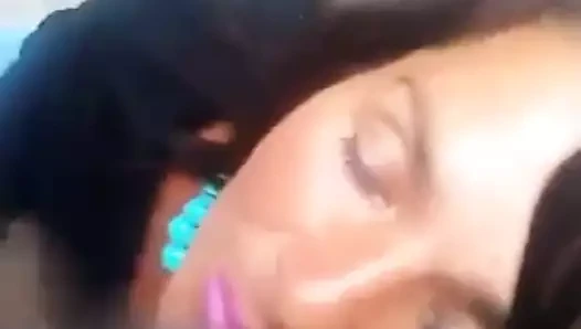 Güzel milf için açık yüz.