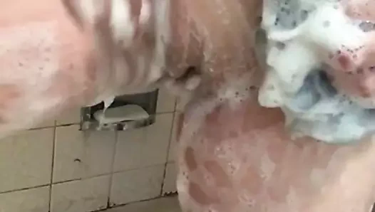 kız arkadaşı duş ona KEDİ