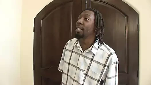 Holly Wellin götünde büyük zenci yarağı istiyor