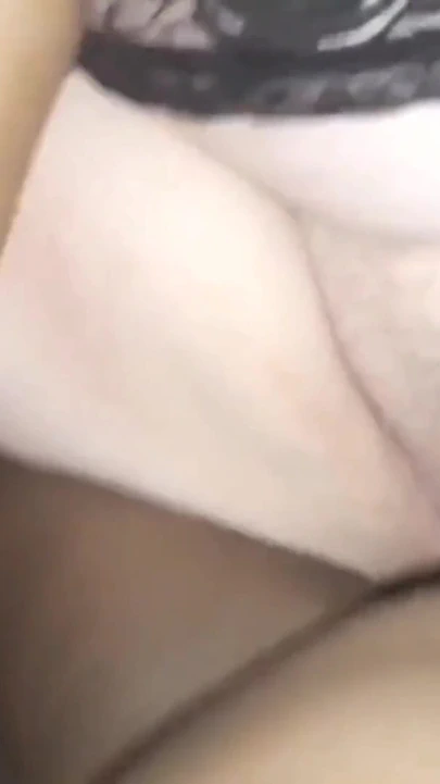 Şimdiye kadarki en iyi bacaklar şişman amcık misyoner büyük zenci yarağı içine boşalıyor