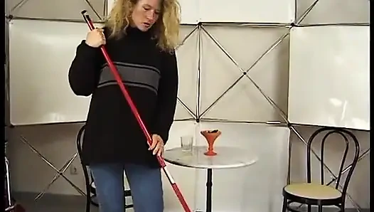 Esmer olgun bayan oyuncu seçmelerinde sert sikişiyor