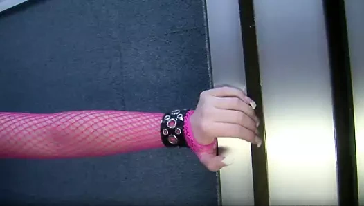 Mükemmel vücutlu fahişeler bu azgın erkeklere nasıl davranılacağını biliyor