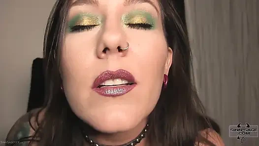 Sinn Sage'i gösteren göz boşalması