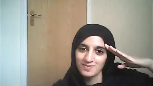 Türk Arap-Asyalı tesettürlü karışık fotoğraf 20