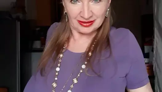 Büyük memeli gilf maria'nın renkli hızlı değişimi: dans eden ve zıplayan memeler