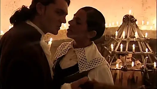 Amcık büyük yarakla sikişiyor dörtlü seks emiyor