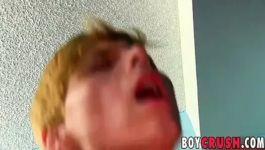 Inked twink boşalan süre varlık fuked içinde the göt