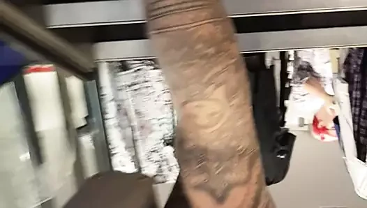 Kız arkadaşım dükkanlarda ilk bölüm