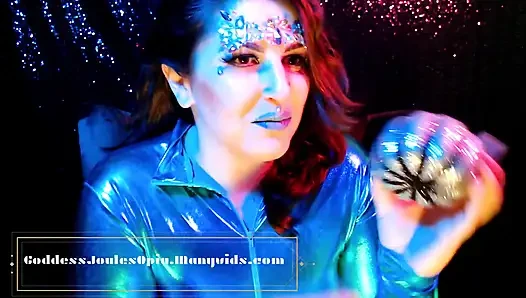 Asmr ağız sesleri, saç tarama ve daha fazlası