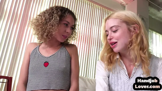 Sıska hj genç rütbeli horoz ve görüşme kirli içinde pov 3some