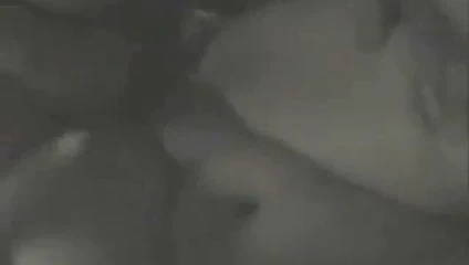 O gerçekten sikişmekten zevk alıyor