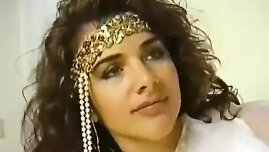 Yunan tanrıçalarına tapınılıyor